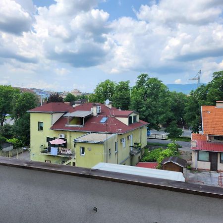 Appartement Apartman Buzanova 001 à Zagreb Extérieur photo