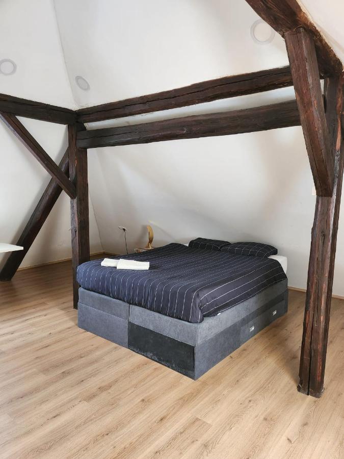 Appartement Apartman Buzanova 001 à Zagreb Extérieur photo